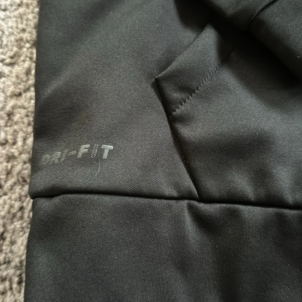 Nike Dri-Fit Zip Up Hoodie - Large (Like NEW) - Picture 2 of 3